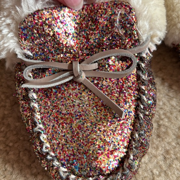 Glittery Winter Slippers - Size 7M - Picture 8 of 9